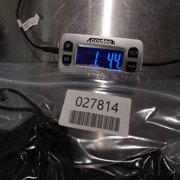 Carhartt Gilliam Jacket Black Small Womens Relaxed Fit Puffer Rain Defender NWT - Picture 12 of 12